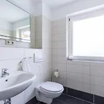 Apartament Boddenraeuber 2 *